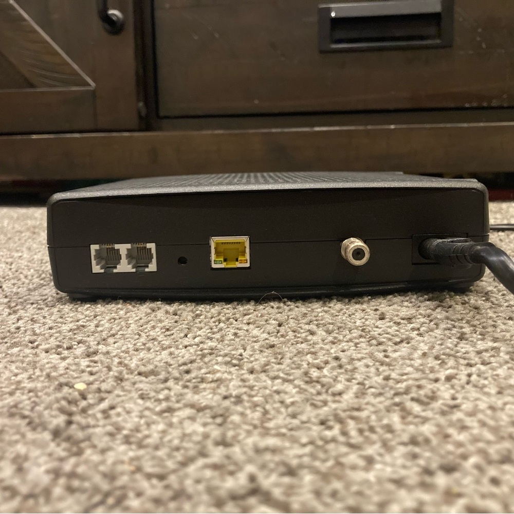 Arris Cable Modem Black Touchstone Docsis 3.0 MODEL #TM1602A - Picture 3 of 3